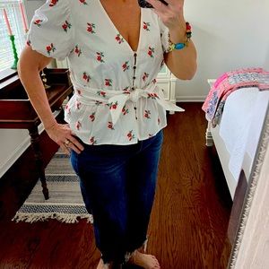 🌹Anthropologie Embroidered White Cotton Blouse.🌹